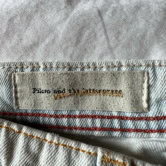 Anthropologie - Lightwash Denim Jeans - Low Rise Distressed Cropped Slim Fit - Picture 15 of 15